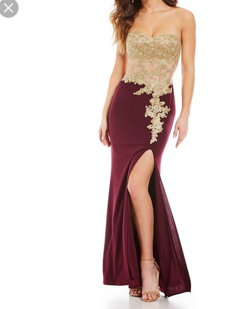 Brand new Junior Dress